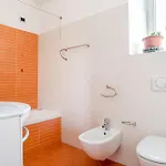 Guesthost - Cosy 200m From Como-borghi Station
