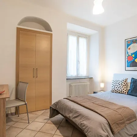 Guesthost - Cosy 200m From Como-borghi Station 아파트 *